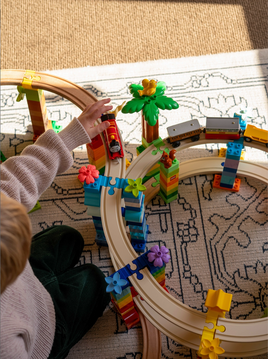 Little Hands, Big Wins: How STEM Play Builds Fine Motor Skills