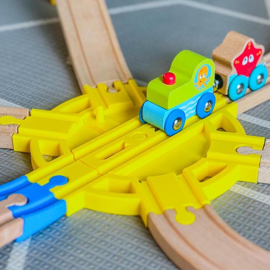 6-Way Railway Turntable